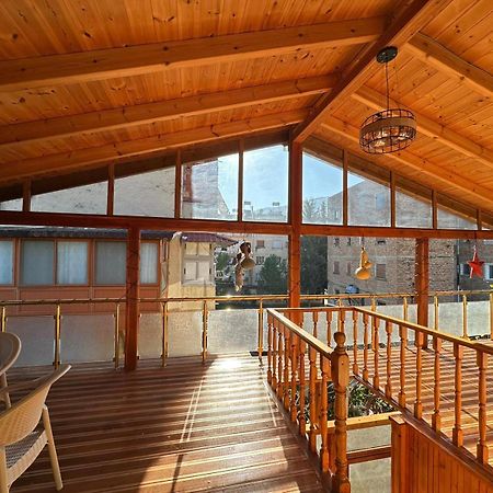 Alimeti Guesthouse ベラト エクステリア 写真
