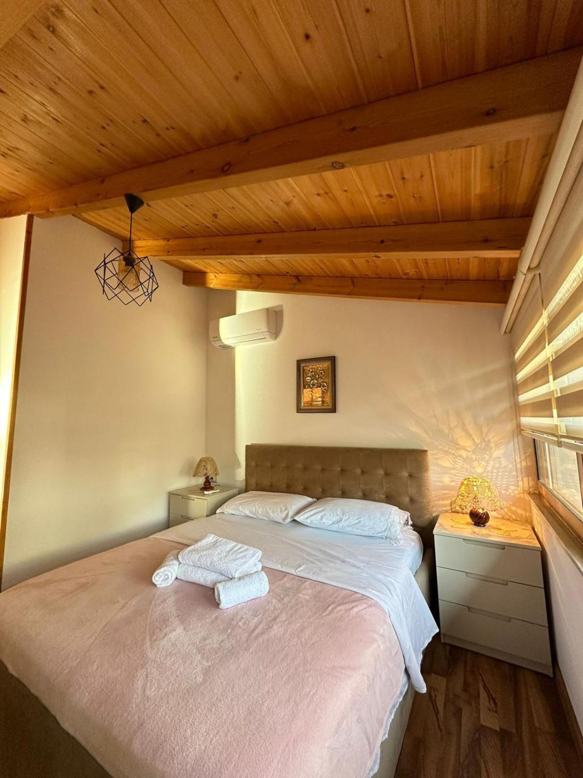 Alimeti Guesthouse ベラト エクステリア 写真