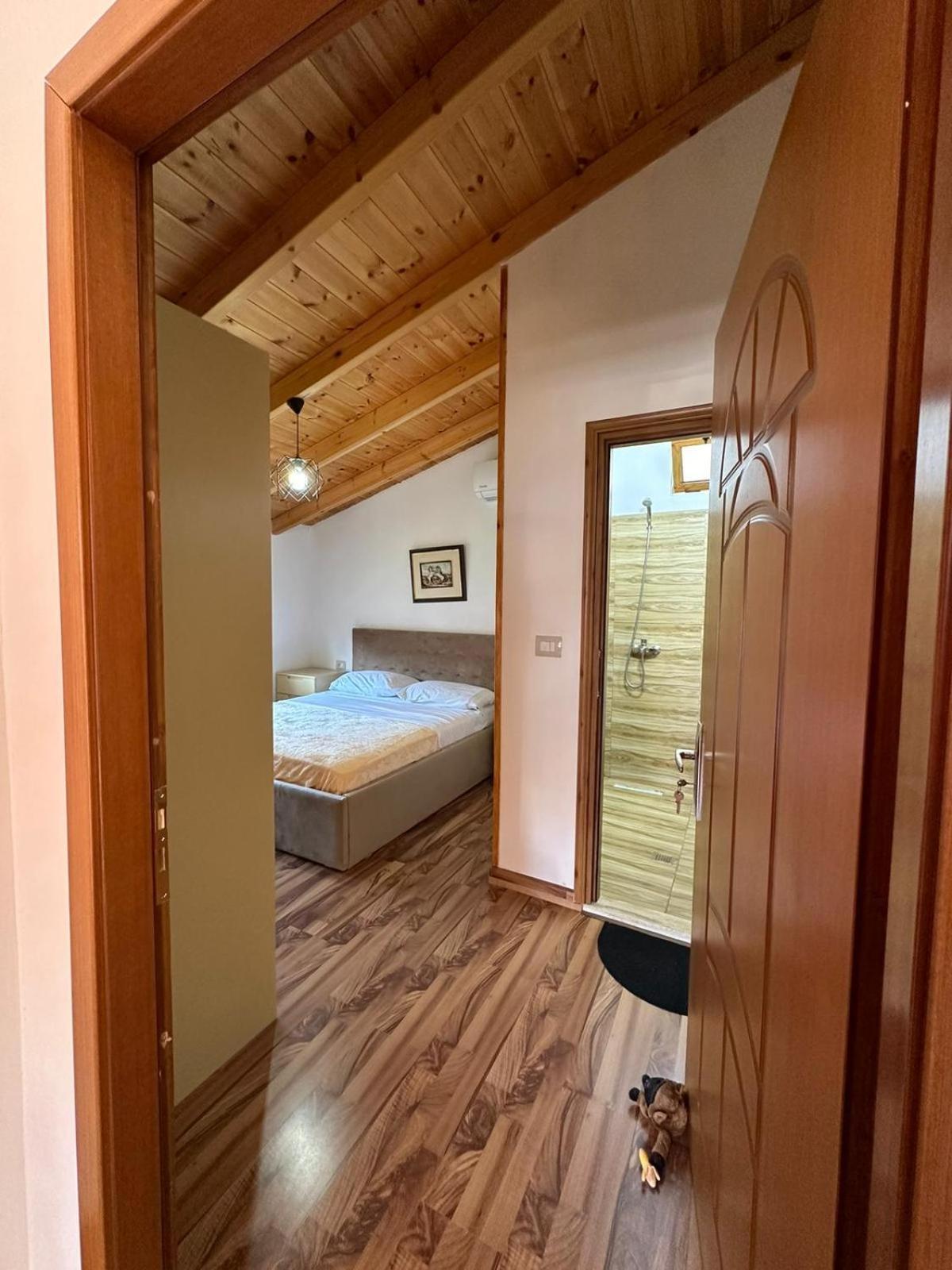 Alimeti Guesthouse ベラト エクステリア 写真