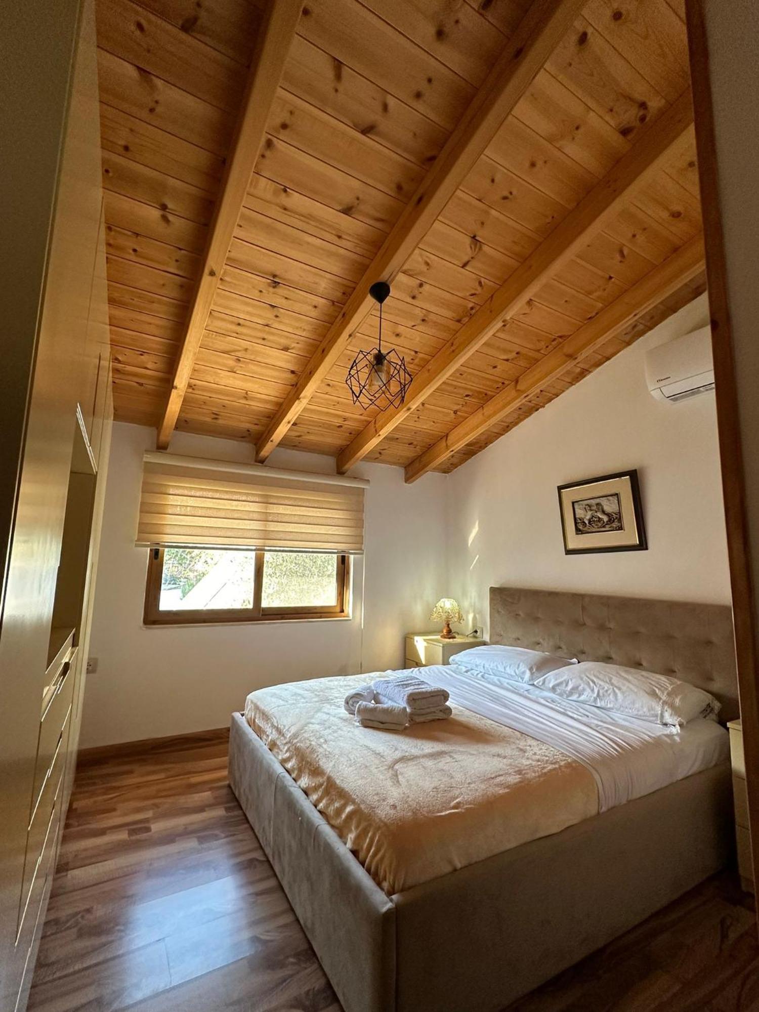 Alimeti Guesthouse ベラト エクステリア 写真