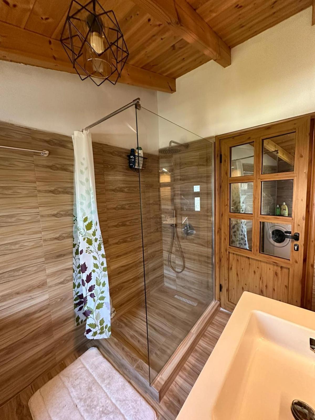 Alimeti Guesthouse ベラト エクステリア 写真