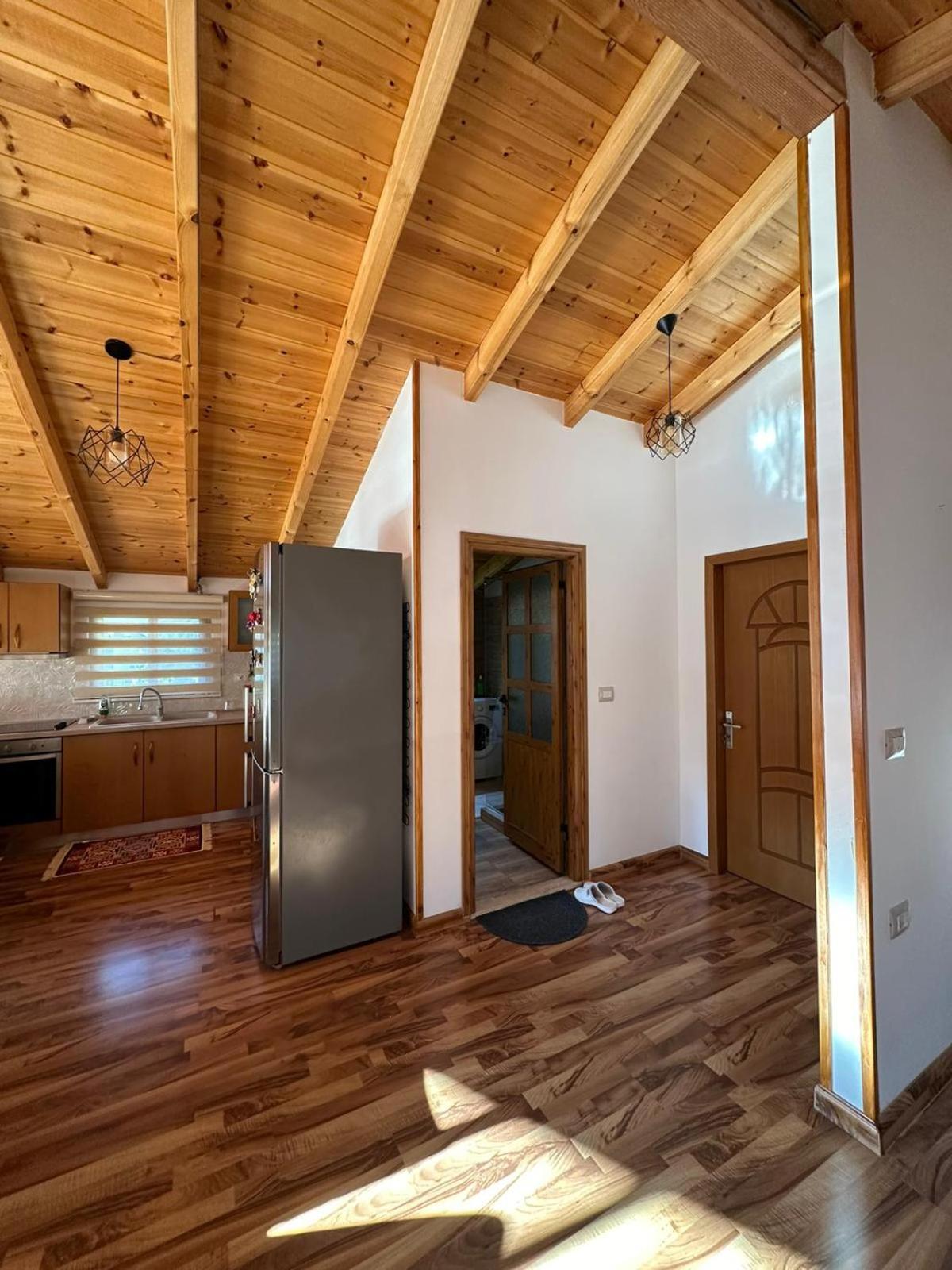 Alimeti Guesthouse ベラト エクステリア 写真