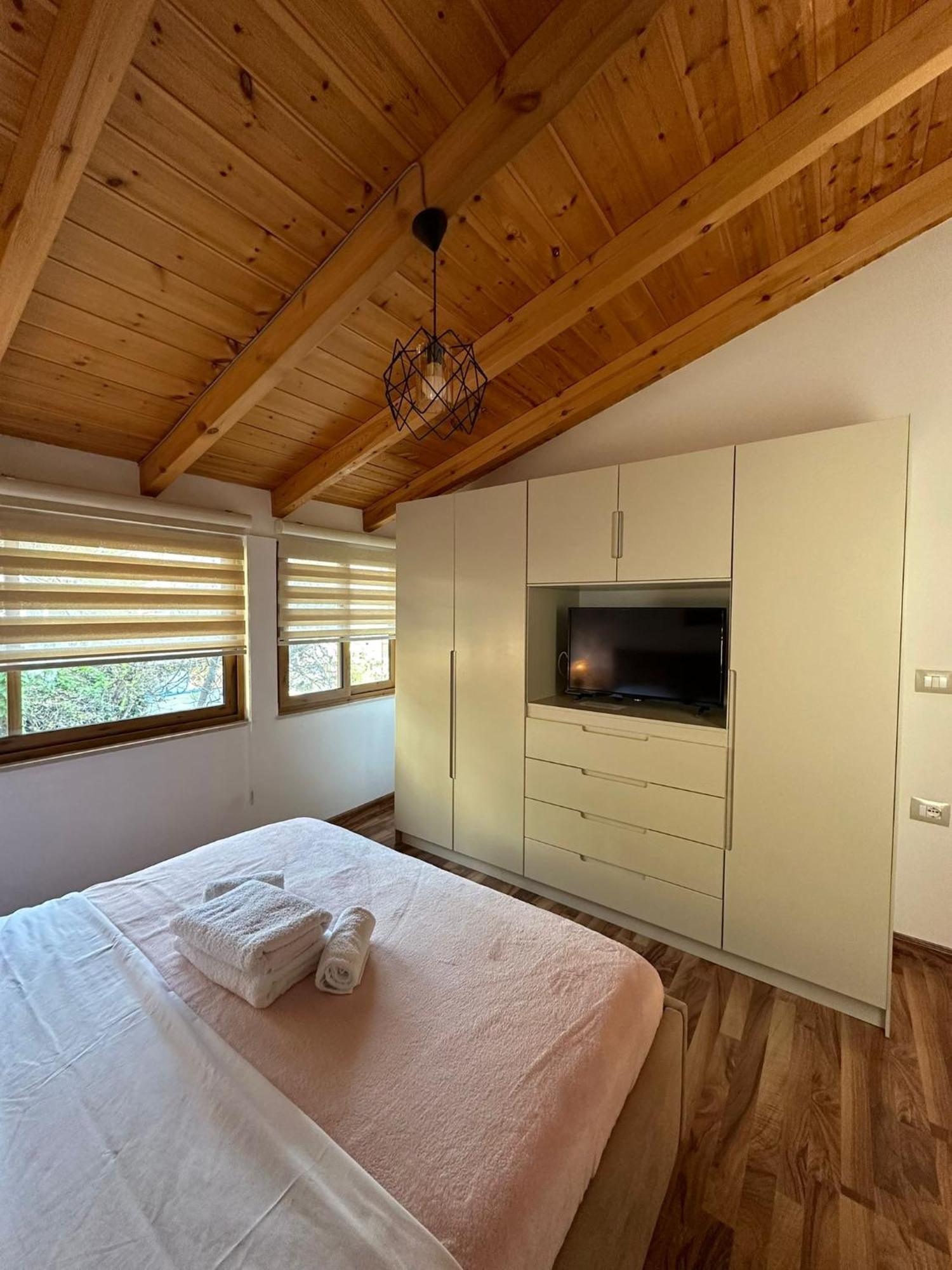 Alimeti Guesthouse ベラト エクステリア 写真
