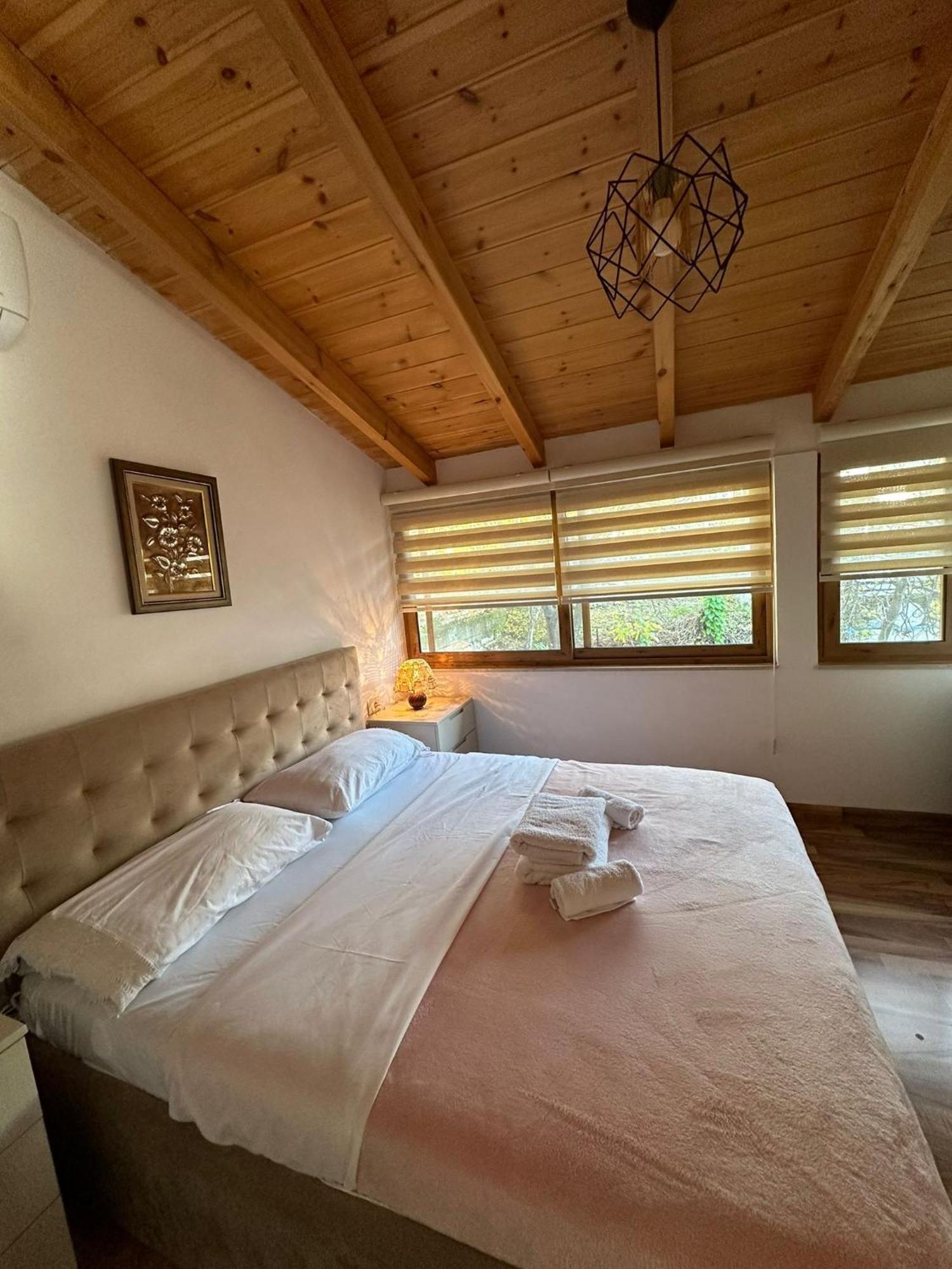 Alimeti Guesthouse ベラト エクステリア 写真